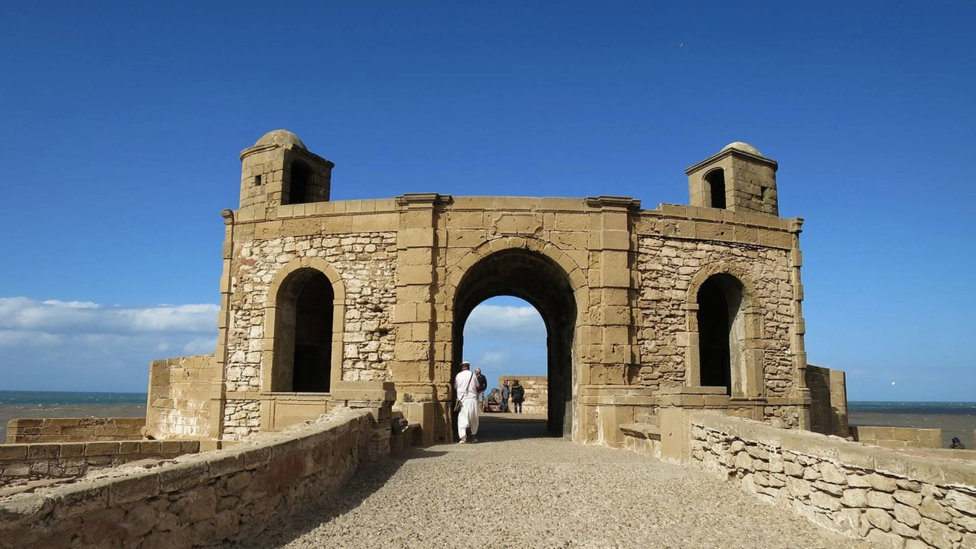castle-1205755_1280