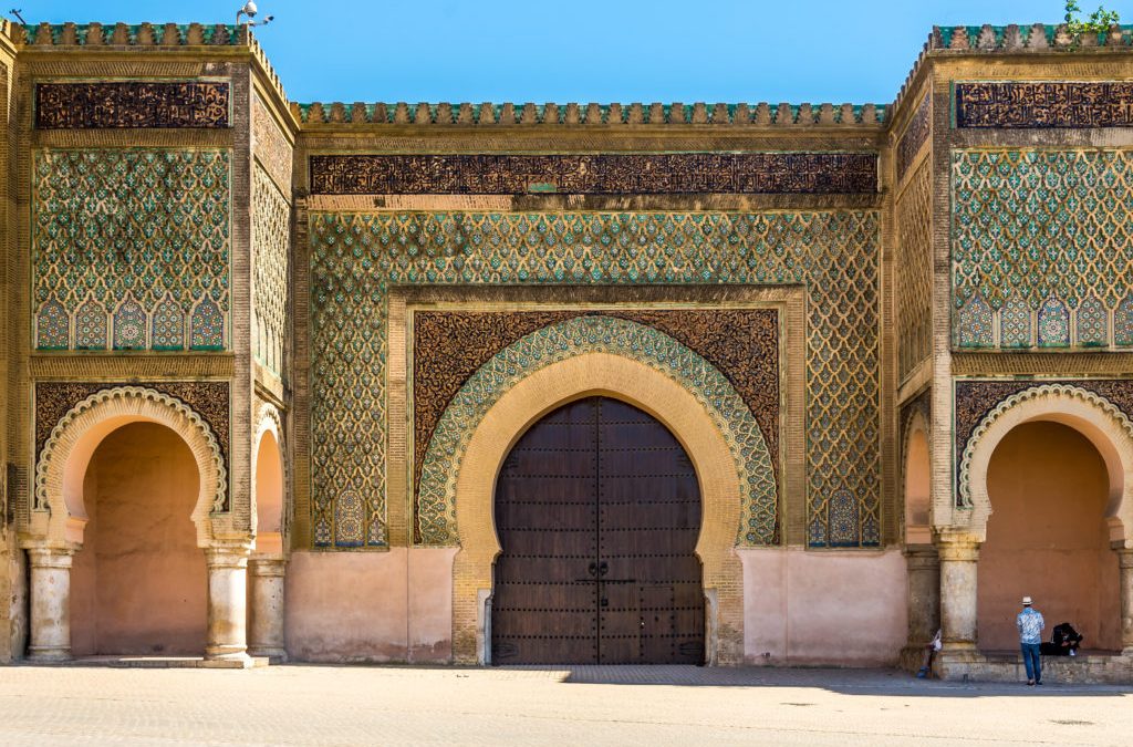 5-Day Tour from Fez: Meknes, Ifrane, Chefchaouen, and Volubilis